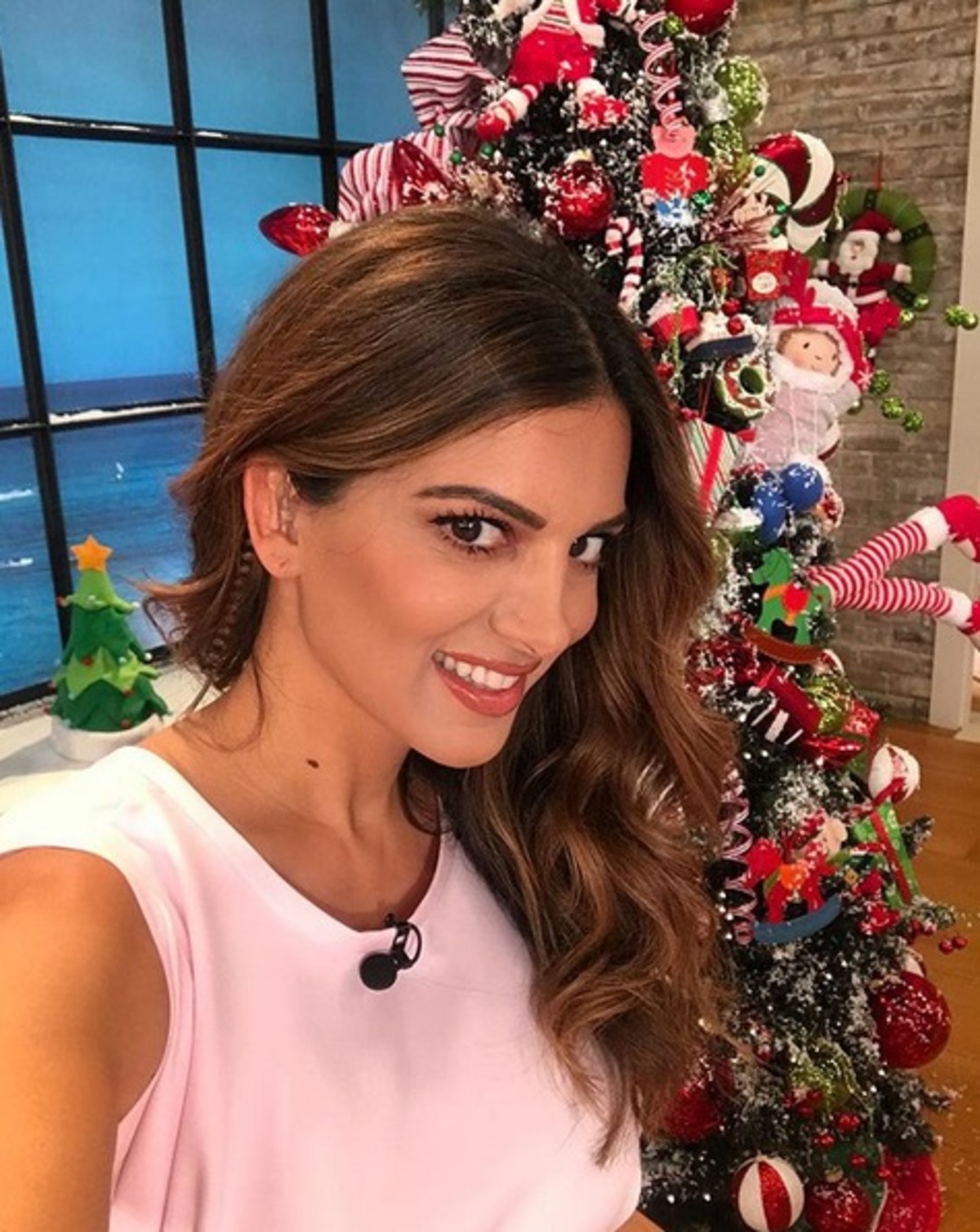 Σταματίνα Τσιμτσιλή: Χριστουγεννιάτικη βόλτα στην Αθήνα