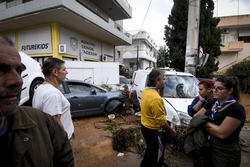 Τσίπρας: Βαθιά θλίψη για τους νεκρούς από την καταιγίδα