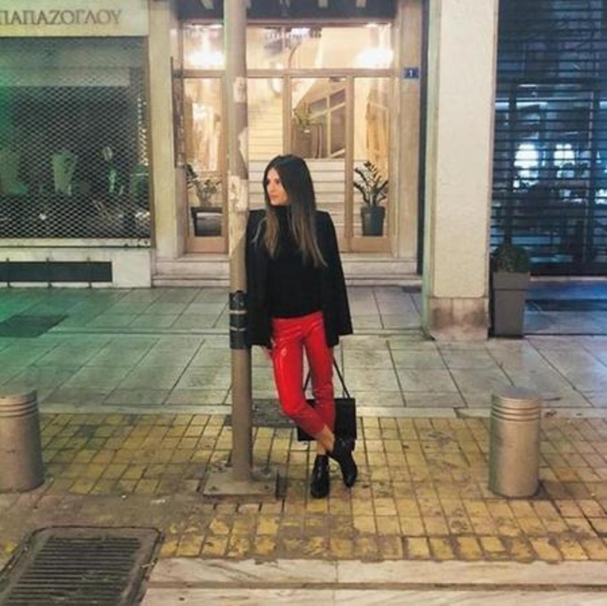 Ελένη Τσολάκη: Το εντυπωσιακό χριστουγεννιάτικο δέντρο της