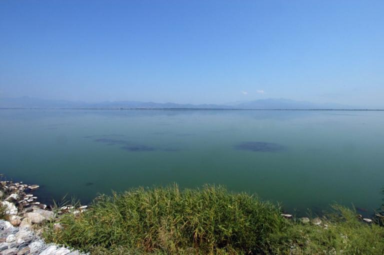 λίμνη Βιστωνίδα Μονή Βατοπαιδίου