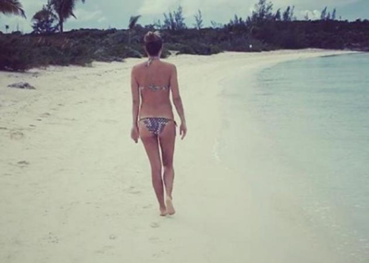 Κι όμως… Η κορμάρα που βλέπετε είναι διάσημη Ελληνίδα 8 μηνών έγκυος!