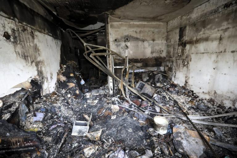 Συγκλονιστικές εικόνες από το σπίτι της τραγωδίας στην Κατερίνη - Τρεις άνθρωποι "έσβησαν" μέσα στις φλόγες