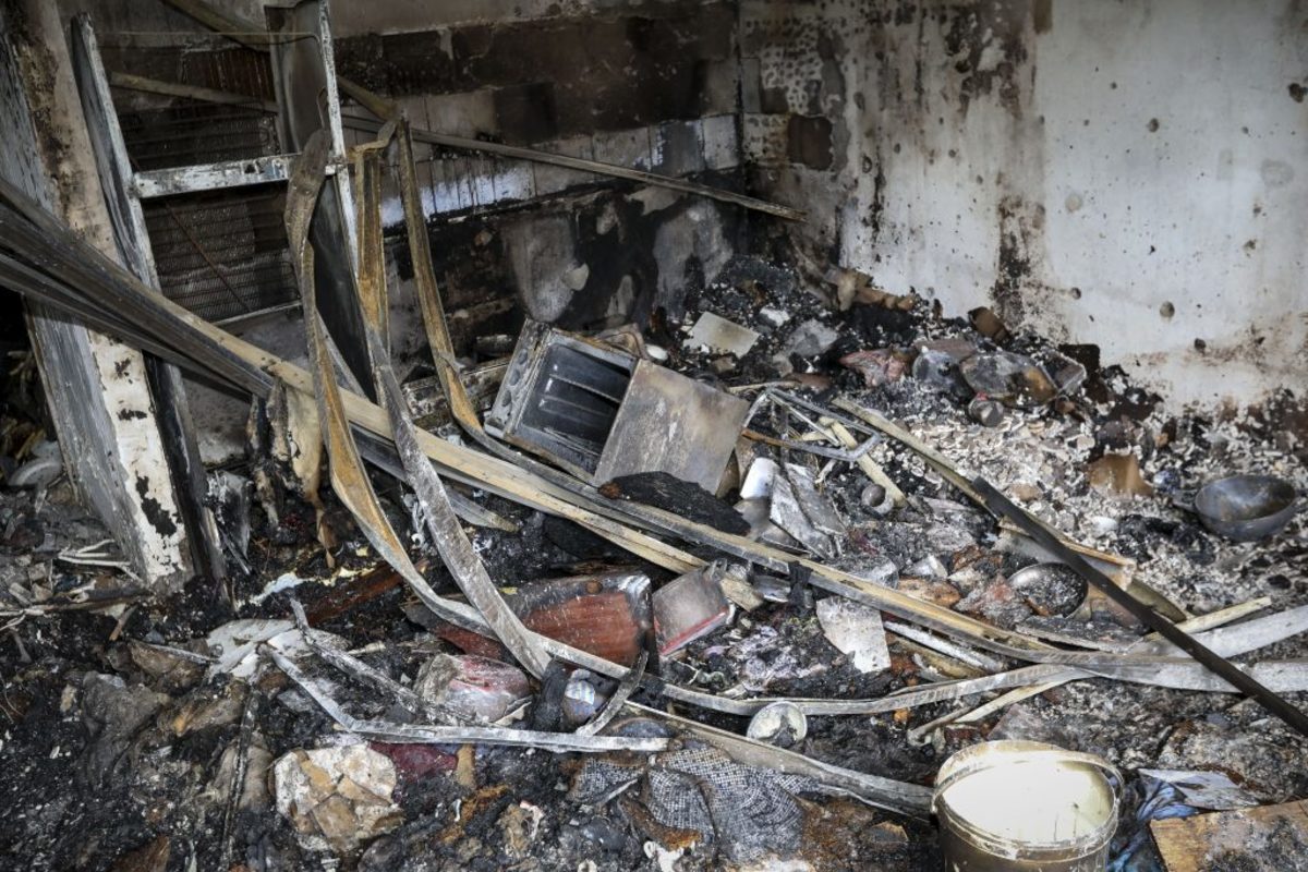 Λάρισα: Μεγάλες καταστροφές από πυρκαγιά σε σπίτι στον Μόδεστο