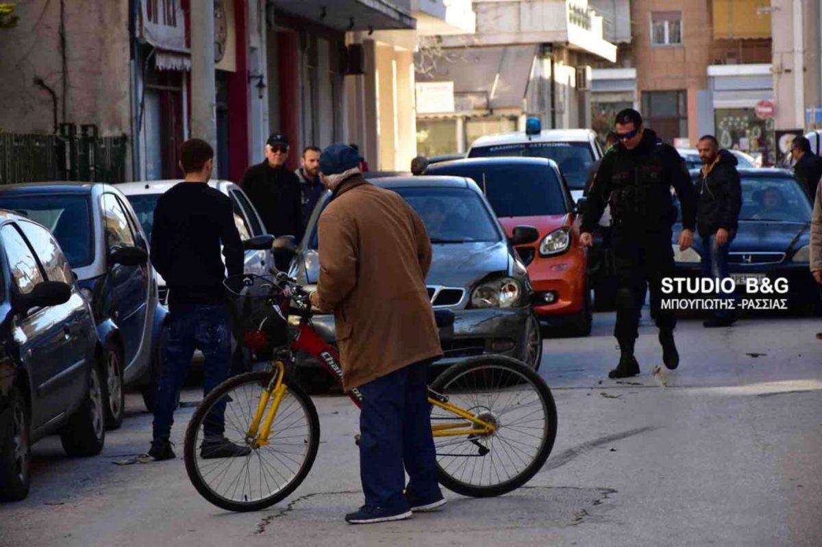 Ναύπλιο: Κυκλοφοριακό χάος μετά από τροχαίο – Εμπλοκή 4 οχημάτων στο κέντρο της πόλης!