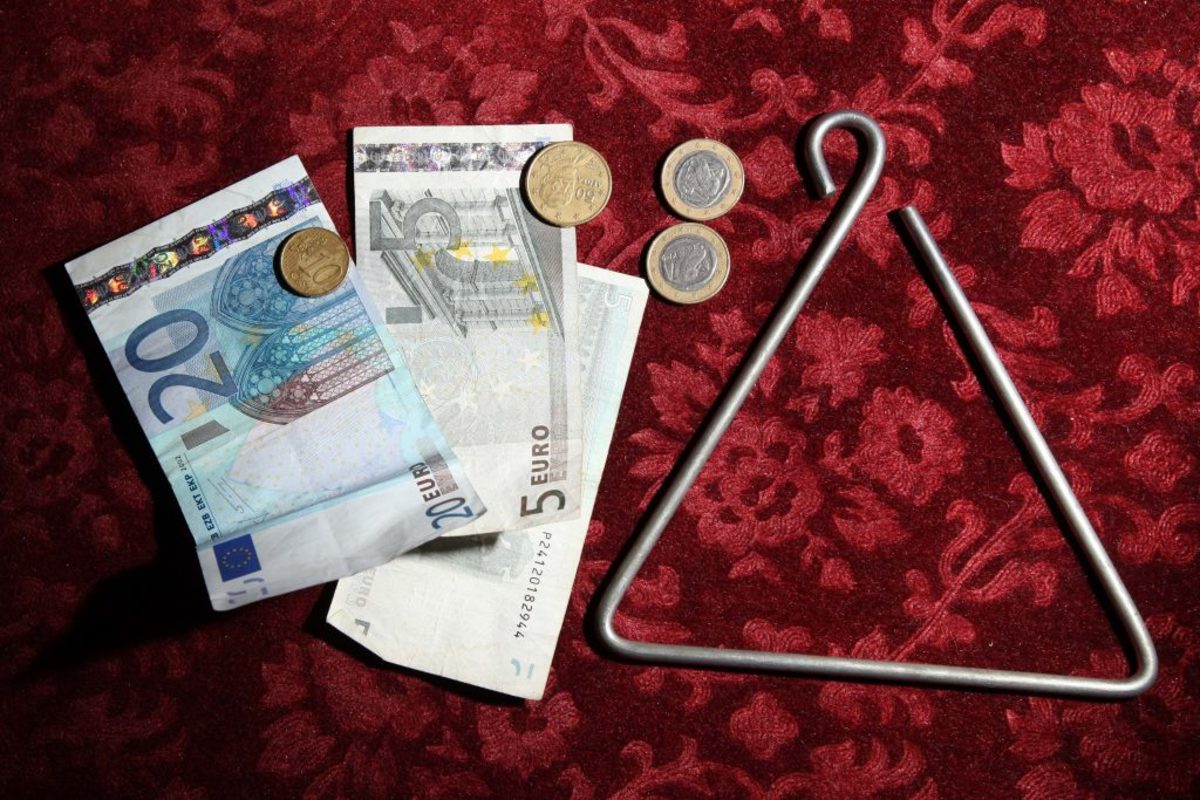 Αγρίνιο: Ανήλικοι λήστεψαν παιδί που έλεγε τα κάλαντα