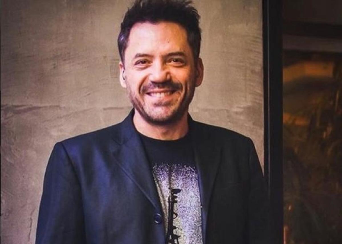 Θάνος Καλλίρης: Ποζάρει με τον 18χρονο γιο του!