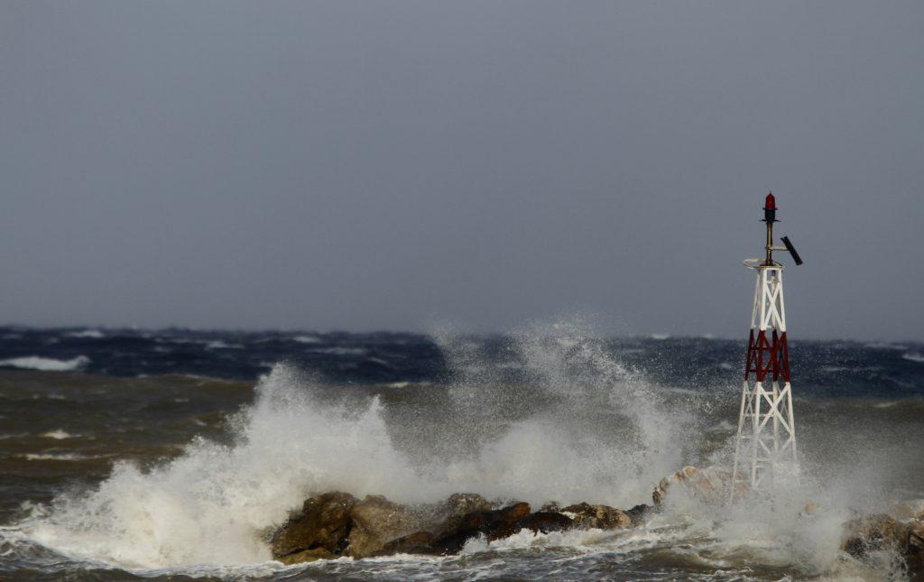 Καιρός απαγορευτικό απόπλου δεμένα πλο'οα