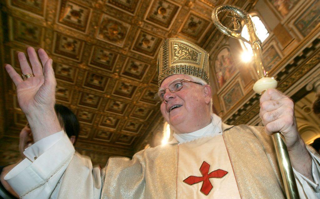 Πέθανε ο καρδινάλιος Λο – Είχε παραιτηθεί μετά το σκάνδαλο βιασμών παιδιών από ιερείς