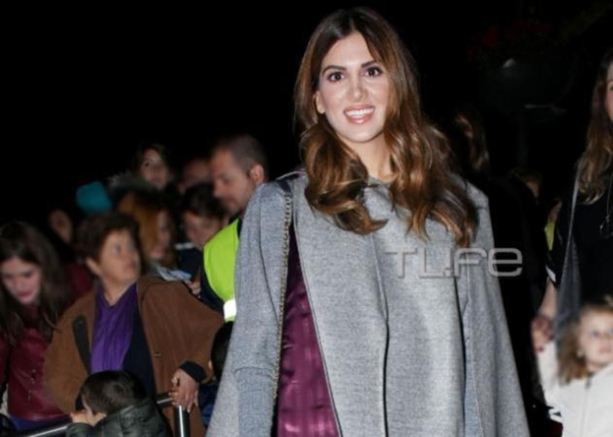 Σταματίνα Τσιμτσιλή: Η τρίτη εγκυμοσύνη και οι βόλτες με γιορτινή διάθεση! [pics]