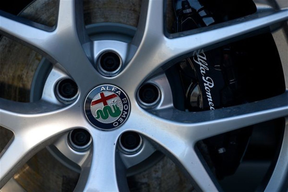 Ανάκληση Alfa Romeo Giulia και Stelvio για προβληματικά υγρά φρένων