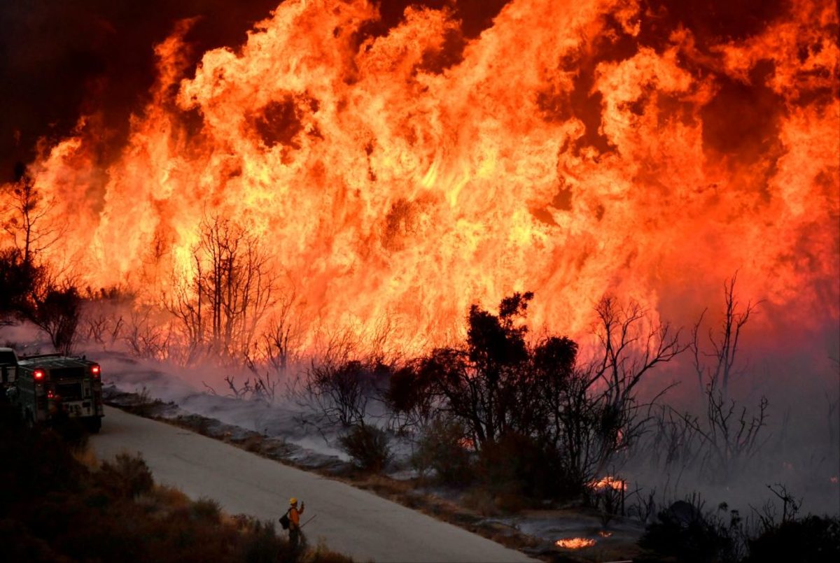 Στάχτη έχει γίνει η Καλοφόρνια – Πύρινες γλώσσες καταπίνουν τα πάντα [pics]