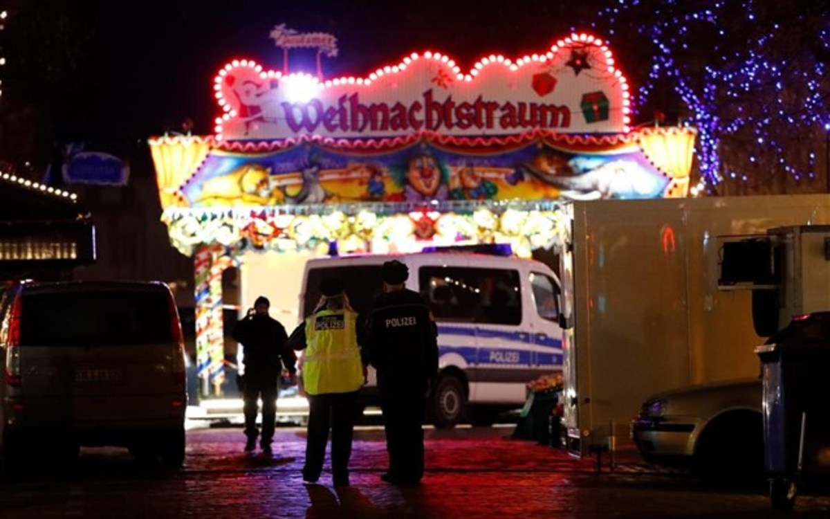 Γερμανία: Λήξη συναγερμού στο Πότσνταμ! Κροτίδα χωρίς πυροκροτητή, το περιεχόμενο του σάκου