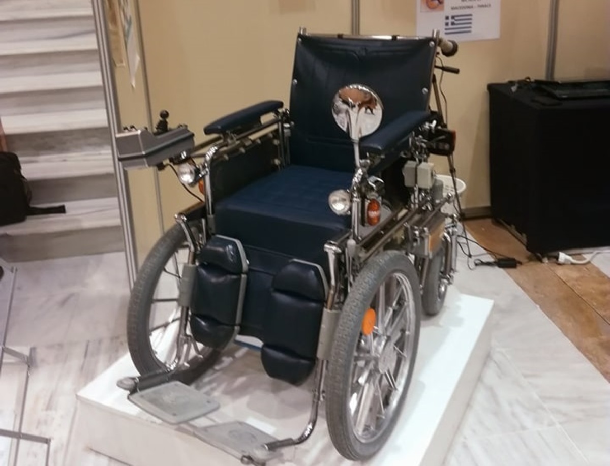 Ανακατασκευάστηκε ηλεκτροκίνητο αναπηρικό αμαξίδιο του 1965 [pic]