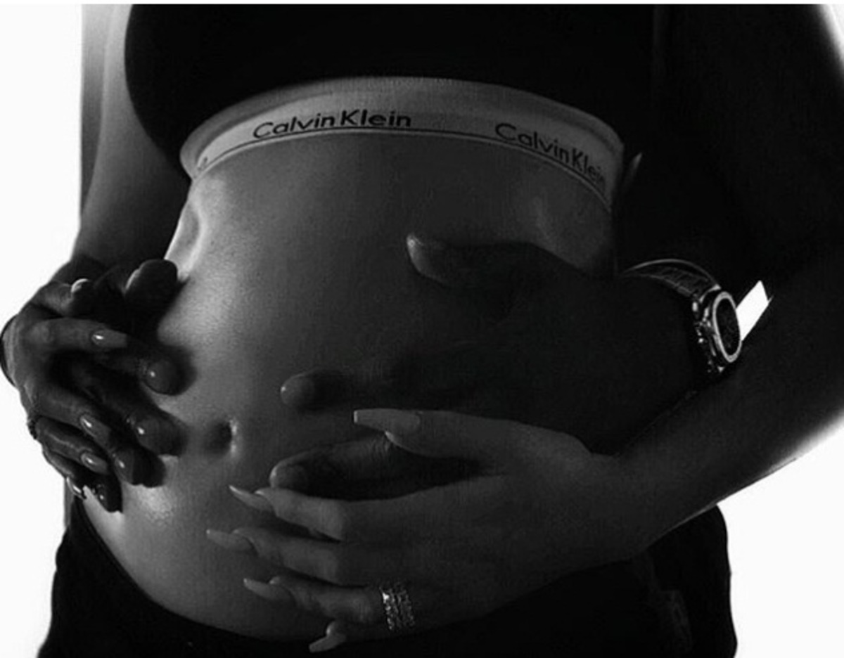 Η Kardashian παραδέχτηκε την εγκυμοσύνη της! [pic]