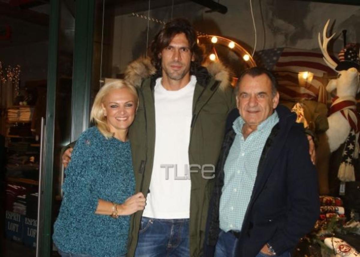 Οι celebrities στην χριστουγεννιάτικη εκδήλωση του καταστήματος της Χριστίνας Λαμπίρη για καλό σκοπό! [pics]