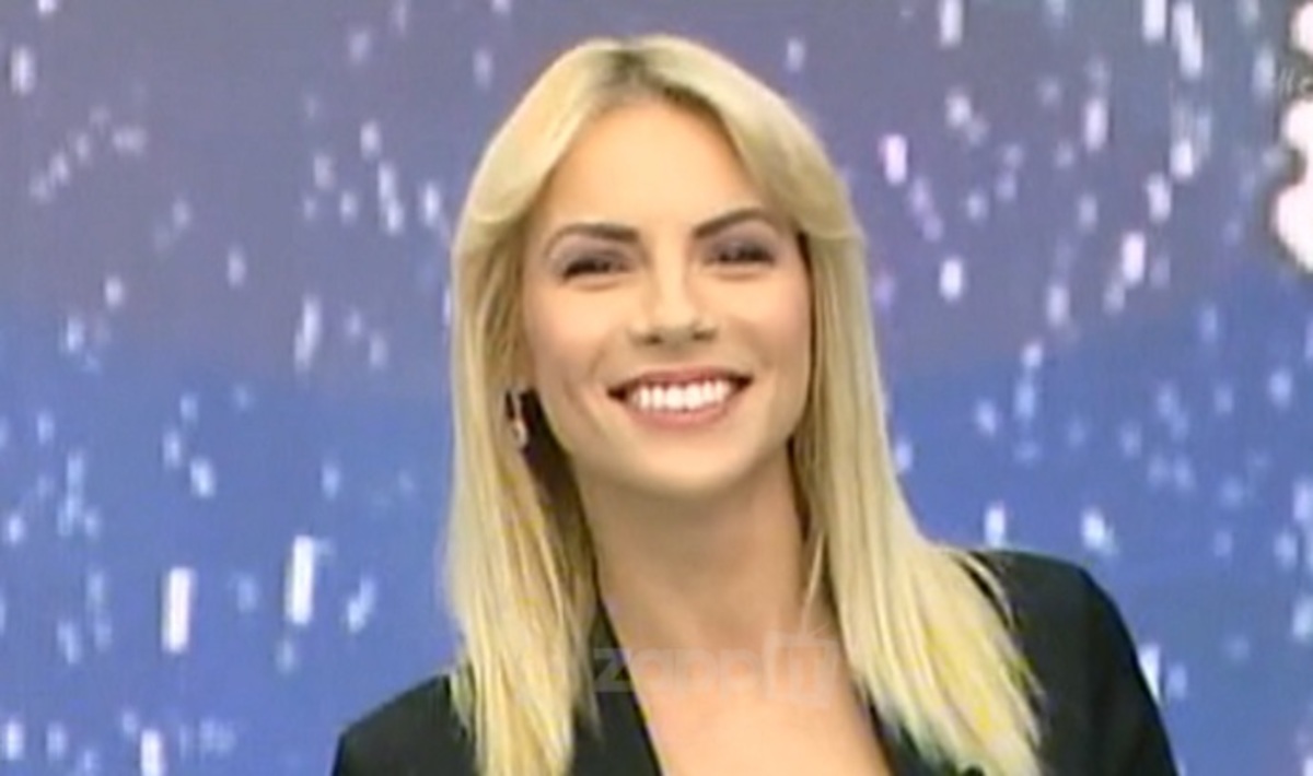 “Κόλαση” με το αβυσσαλέο ντεκολτέ της η Μαρία Λουίζα Βούρου! [vid]