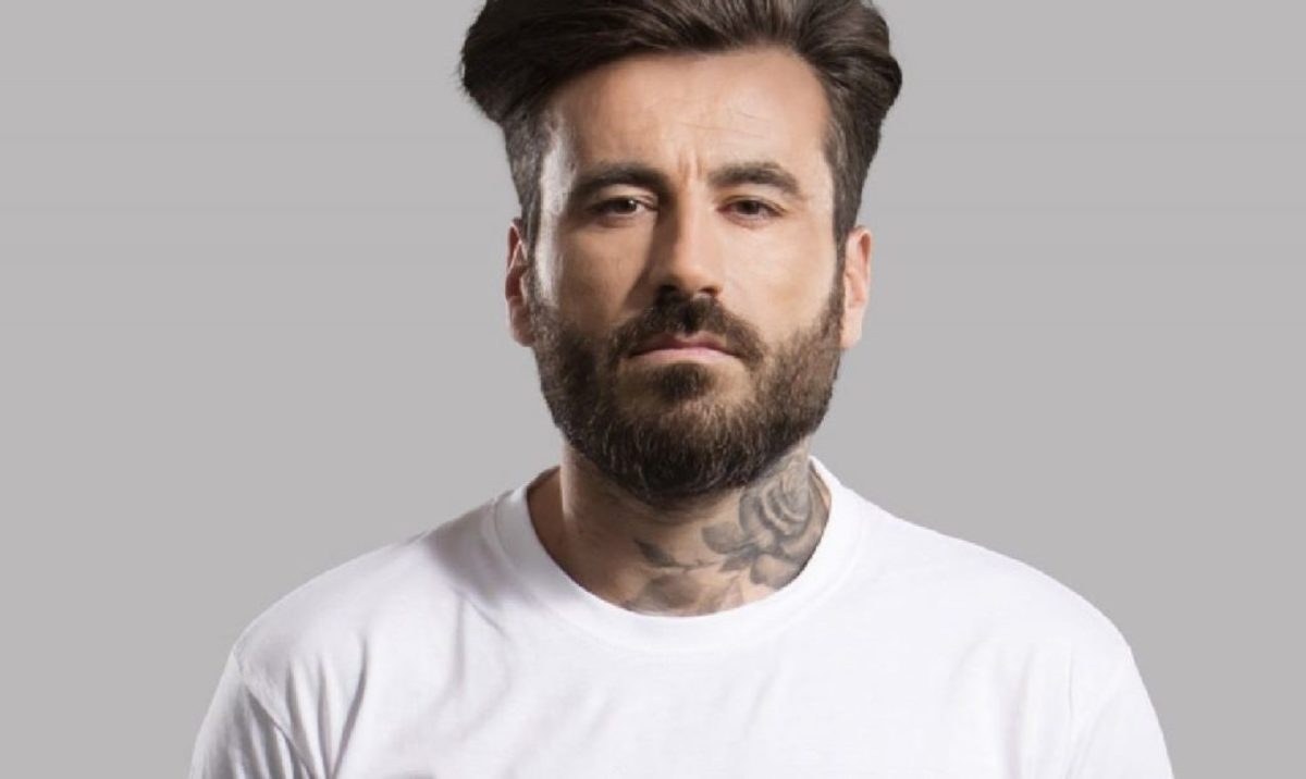 “Ξεγυμνώνει” τον Γιώργο Μαυρίδη: “Είναι καραμπινάτη διπροσωπία, καθαρή στρατηγική”!