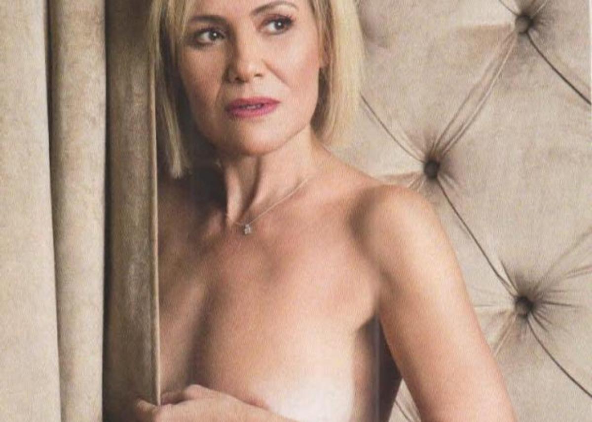 Κωνσταντίνα Μιχαήλ: Ποζάρει ολόγυμνη στα 51 και είναι πανέμορφη! [pics]