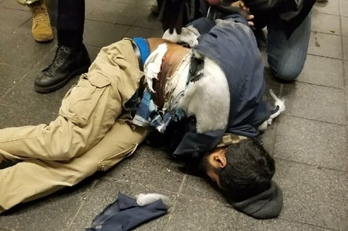 Νέα Υόρκη: "Ήθελα να εκδικηθώ για τις επιθέσεις στο Ισλαμικό κράτος" δηλώνει ο 27χρονος - Δίωξη για τρομοκρατία