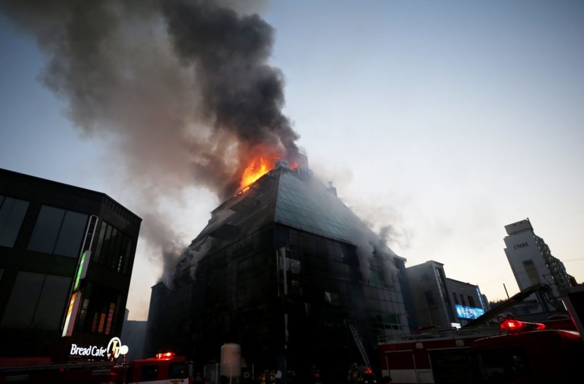 Μεγάλη φωτιά σε κέντρο ομορφιάς στην Νότια Κορέα – “Ψήθηκαν” μέσα στην σάουνα! 29 νεκροί [pics]