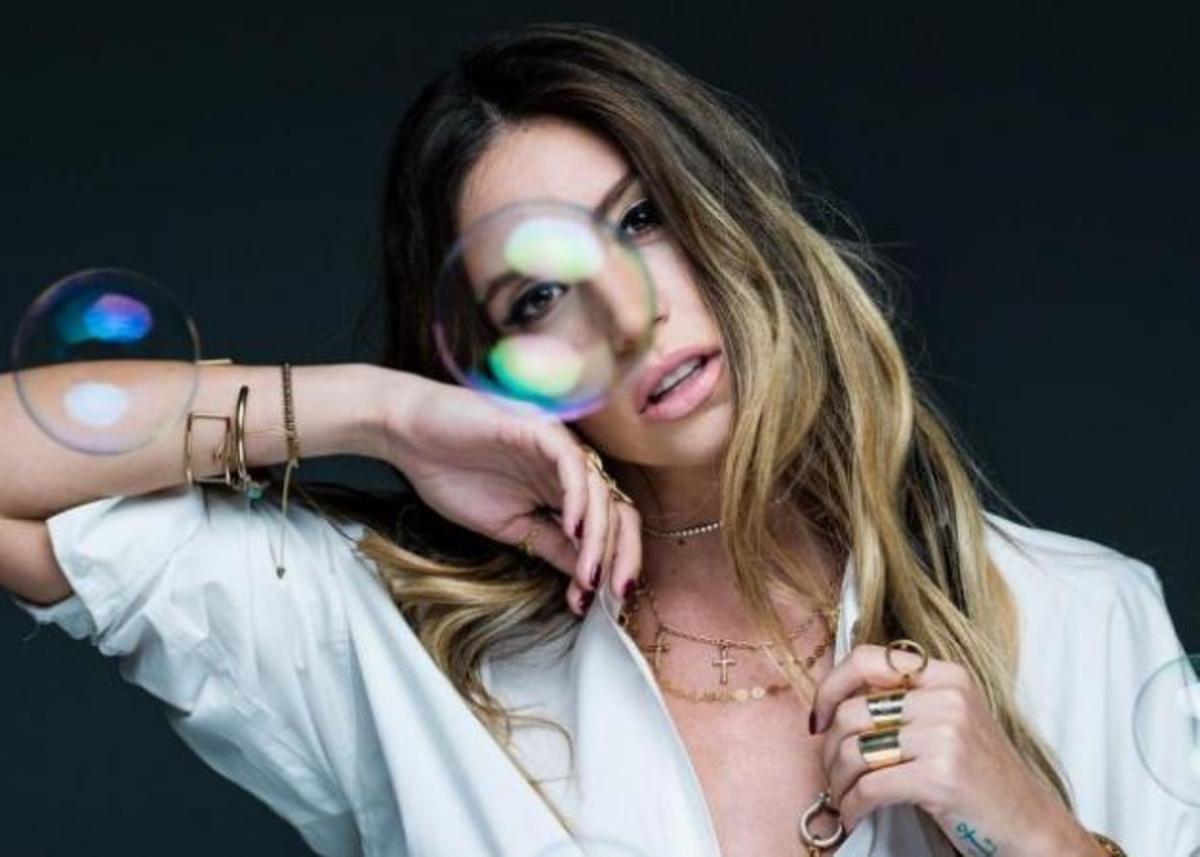 Αθηνά Οικονομάκου: Εντυπωσιακός στολισμός στο σπίτι της για τα Χριστούγεννα! {pics]