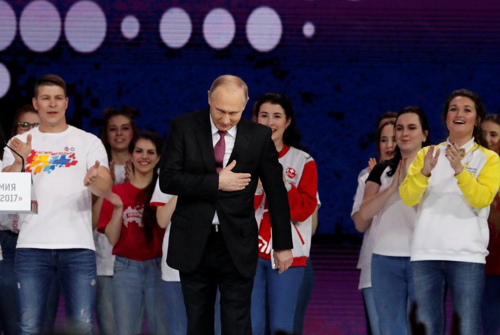 Πούτιν: Θα αποφασίσω σύντομα εάν θα είμαι υποψήφιος στις εκλογές