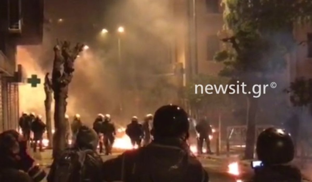 Επεισόδια στην Αθήνα μετά την πορεία για τον Αλέξανδρο Γρηγορόπουλο