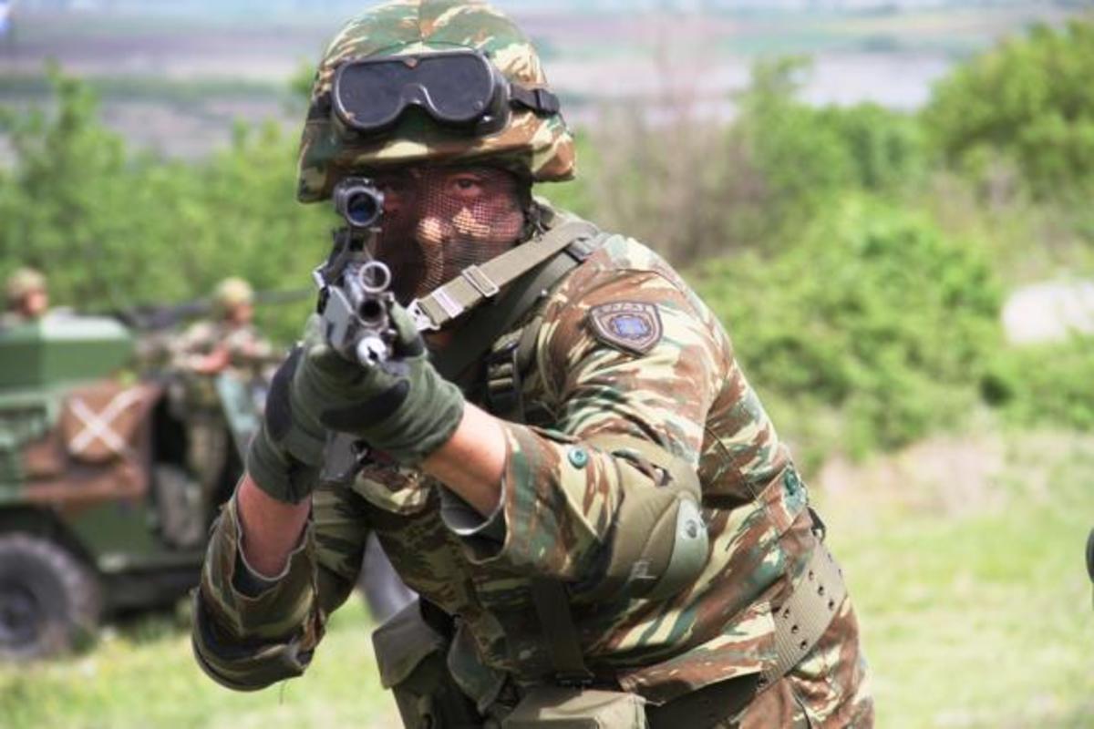 Συντάξεις: Μεγάλοι χαμένοι, οι στρατιωτικοί – Το «τσεκούρι» αναμένεται να φτάσει το 25%