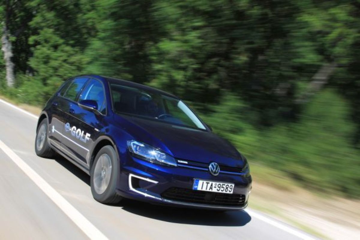 Η Volkswagen θα διπλασιάσει την παραγωγή του E-Golf