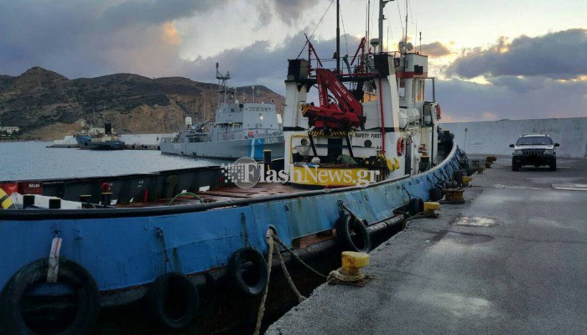 Κρήτη: Πάνω από 7 τόνους κάνναβης μέσα στο πλοίο που έγινε η έφοδος του Λιμενικού! [pics]