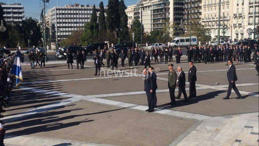 Όταν ο Ερντογάν υποκλίθηκε στην ελληνική σημαία και οι Ευέλπιδες έψαλλαν τον εθνικό ύμνο