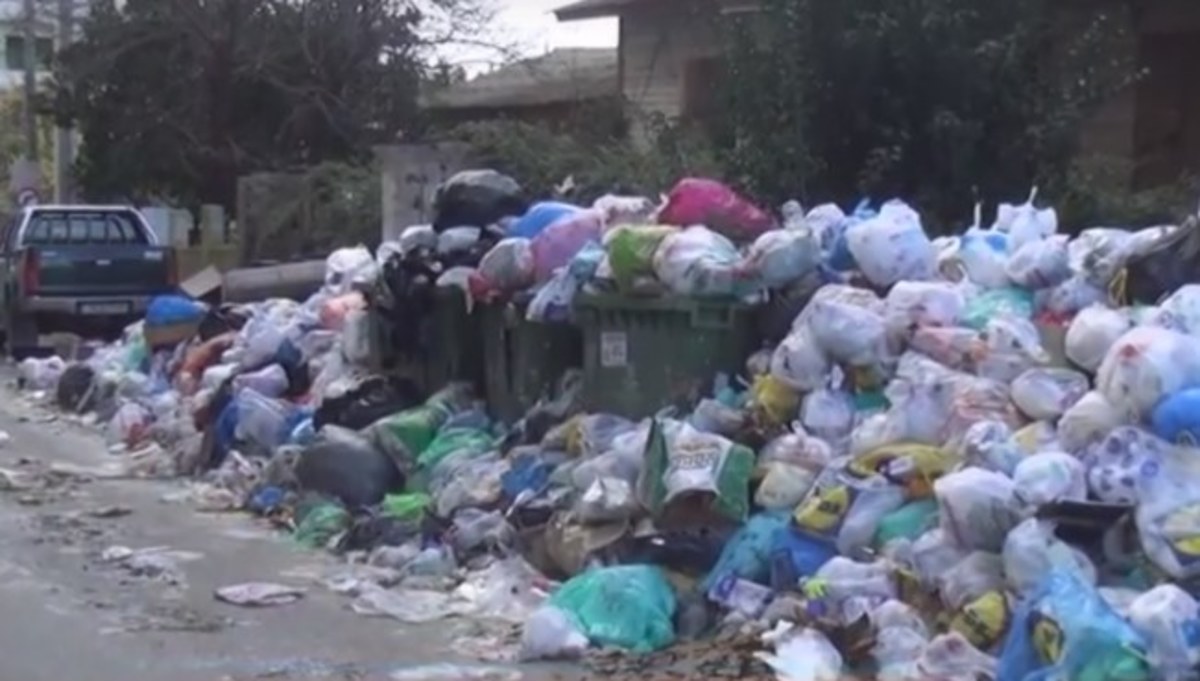 Ζάκυνθος: Αγανάκτηση για τα σκουπίδια – Εικόνες ντροπής λίγο πριν την Πρωτοχρονιά – Κάτοικοι στον εισαγγελέα [vid]