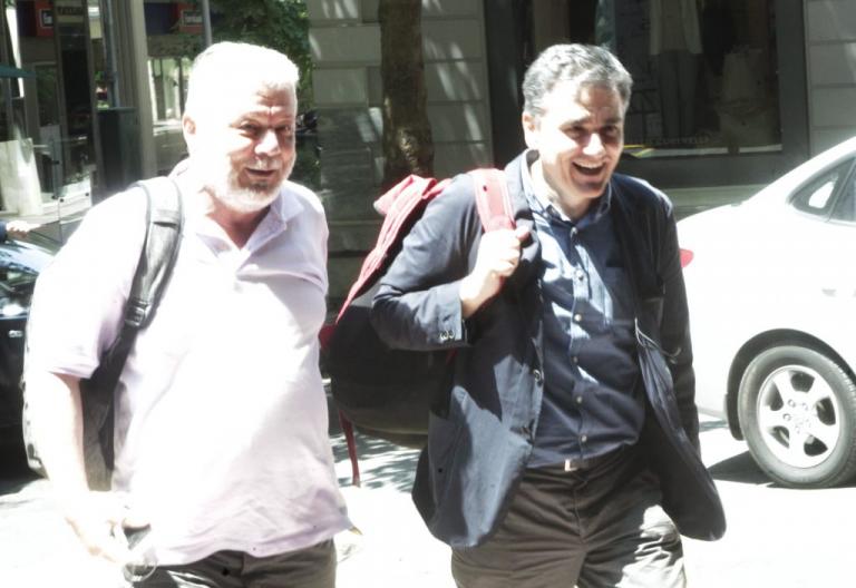 Θλίψη στον δημοσιογραφικό κόσμο: Πέθανε ο Θοδωρής Μιχόπουλος | Newsit.gr Θλίψη στον δημοσιογραφικό κόσμο: Πέθανε ο Θοδωρής Μιχόπουλος | Newsit.gr