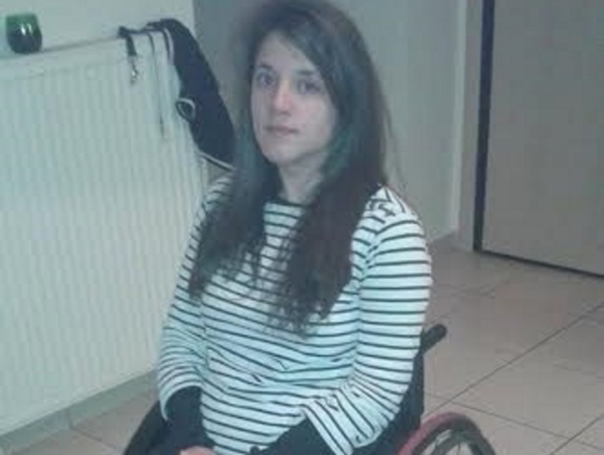 Η συγκλονιστική ιστορία της φοιτήτριας που καθηλώθηκε σε καροτσάκι από ιατρικό λάθος | Newsit.gr