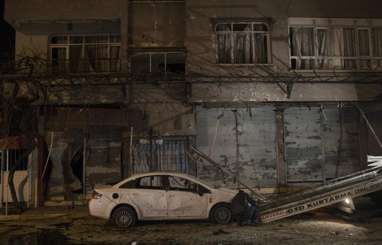 “Χάος” στην Συρία μετά από τις επιδρομές της Τουρκίας! | Newsit.gr “Χάος” στην Συρία μετά από τις επιδρομές της Τουρκίας! | Newsit.gr