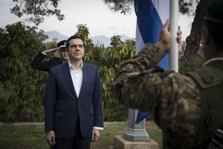 Τσίπρας για Σκοπιανό: Έντιμος πολιτικός και πατριώτης ο Καμμένος – Δεν θα γίνει Σαμαράς | Newsit.gr Τσίπρας για Σκοπιανό: Έντιμος πολιτικός και πατριώτης ο Καμμένος – Δεν θα γίνει Σαμαράς | Newsit.gr