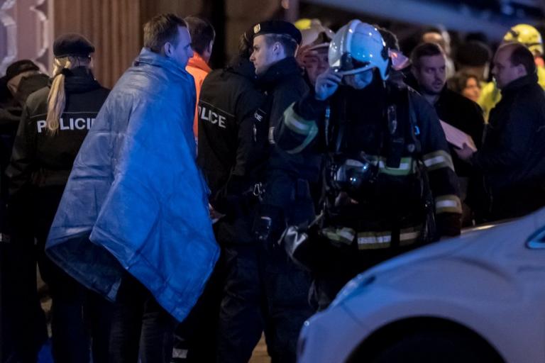 Τουλάχιστον 2 νεκροί και δεκάδες τραυματίες σε φωτιά που ξέσπασε σε ξενοδοχείο στην Πράγα | Newsit.gr Τουλάχιστον 2 νεκροί και δεκάδες τραυματίες σε φωτιά που ξέσπασε σε ξενοδοχείο στην Πράγα | Newsit.gr
