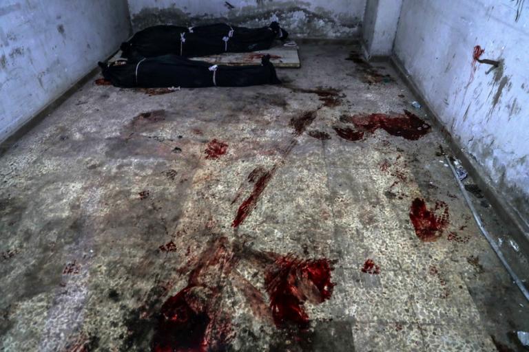 Η Συρία… «μυρίζει» θάνατο! Πάνω από 400 άμαχοι σκοτώθηκαν μέσα σε μόλις 5 μέρες! | Newsit.gr Η Συρία… «μυρίζει» θάνατο! Πάνω από 400 άμαχοι σκοτώθηκαν μέσα σε μόλις 5 μέρες! | Newsit.gr