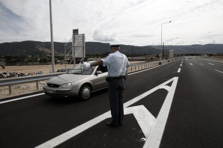 Πρόστιμα 100 ως 600 ευρώ και χωρίς έκπτωση – Φωτιά ο νέος ΚΟΚ | Newsit.gr