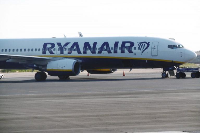 Ryanair: Κλείνει την βάση στα Χανιά και μειώνει τις πτήσεις εσωτερικού! | Newsit.gr