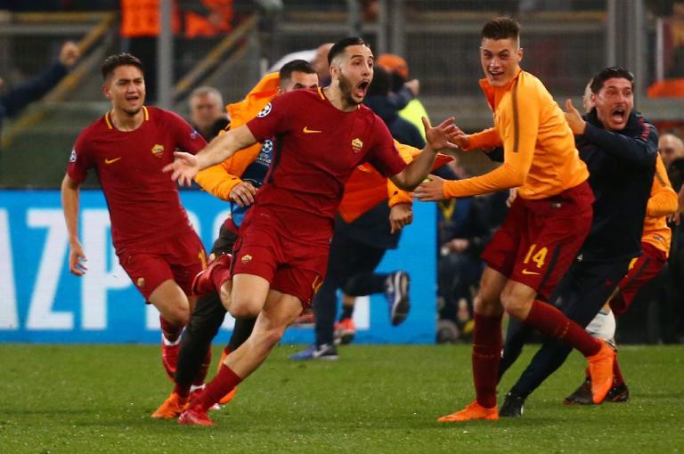 Champions League: Έλληνας Θεός! Υποκλίθηκε στον τεράστιο Μανωλά η Μπαρτσελόνα