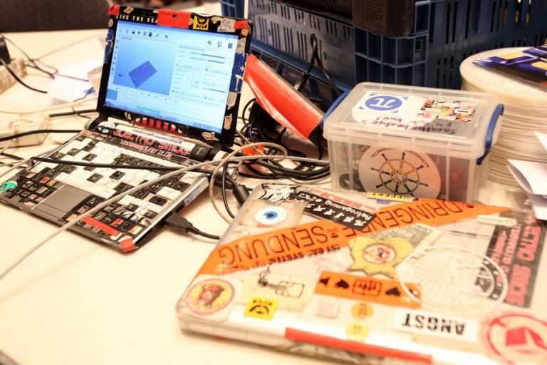 Με κυβερνοπόλεμο “απαντάει” η Ρωσία στην Δύση για την Συρία! | Newsit.gr Με κυβερνοπόλεμο “απαντάει” η Ρωσία στην Δύση για την Συρία! | Newsit.gr