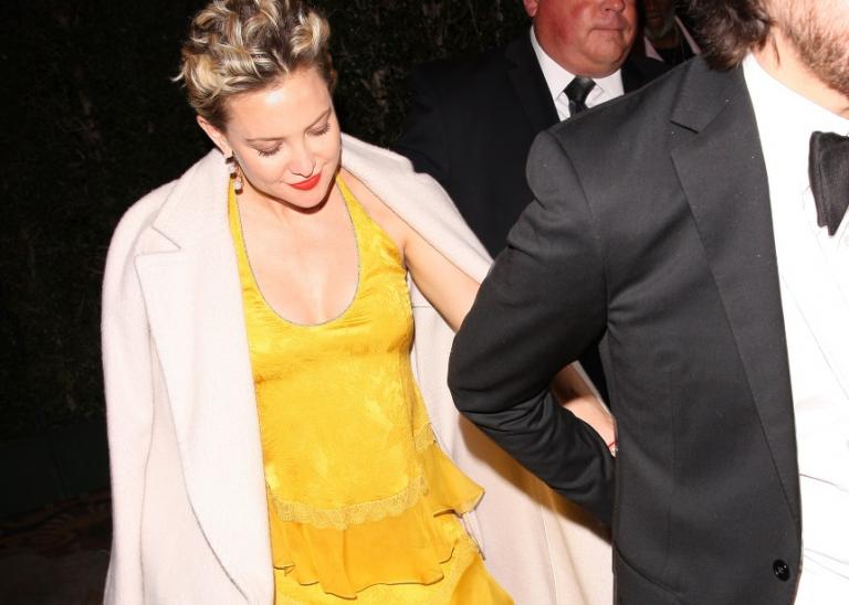 Kate Hudson: Δημόσια εμφάνιση στους πρώτους μήνες της εγκυμοσύνης! | Newsit.gr Kate Hudson: Δημόσια εμφάνιση στους πρώτους μήνες της εγκυμοσύνης! | Newsit.gr