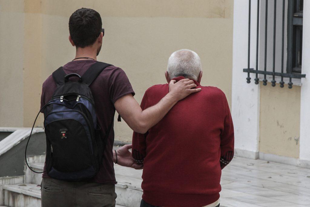 Από την μεταγωγή των συλληφθέντων στην Ευελπίδων, όπου απολογήθηκαν στον εισαγγελέα στις 04.05.2018