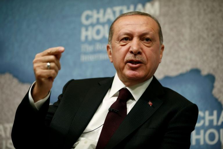 DW: Ωρολογιακή βόμβα η τουρκική οικονομία – Τρόμος στους μεγάλους επιχειρηματικούς ομίλους της χώρας | Newsit.gr DW: Ωρολογιακή βόμβα η τουρκική οικονομία – Τρόμος στους μεγάλους επιχειρηματικούς ομίλους της χώρας | Newsit.gr