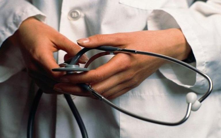 Καλαμάτα: Η δύσπνοια ήταν η αρχή του τέλους για 8χρονο παιδί – «Βόμβες» από την εισαγγελέα στη δίκη των γιατρών!