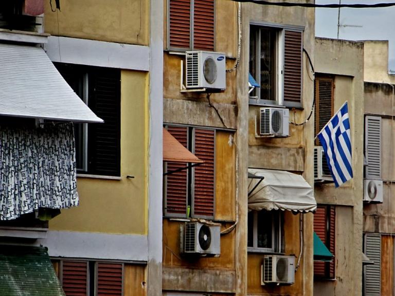 Λάρισα: Απείλησε τον γείτονα με αεροβόλο για το… air condition! | Newsit.gr Λάρισα: Απείλησε τον γείτονα με αεροβόλο για το… air condition! | Newsit.gr