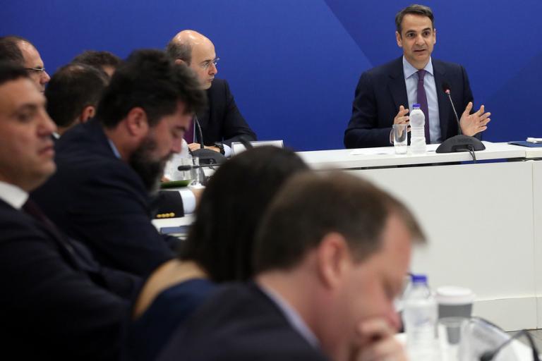 Νέα Δημοκρατία: Γεγονός το 4ο Μνημόνιο – Παραμύθι η δήθεν “καθαρή έξοδος”
