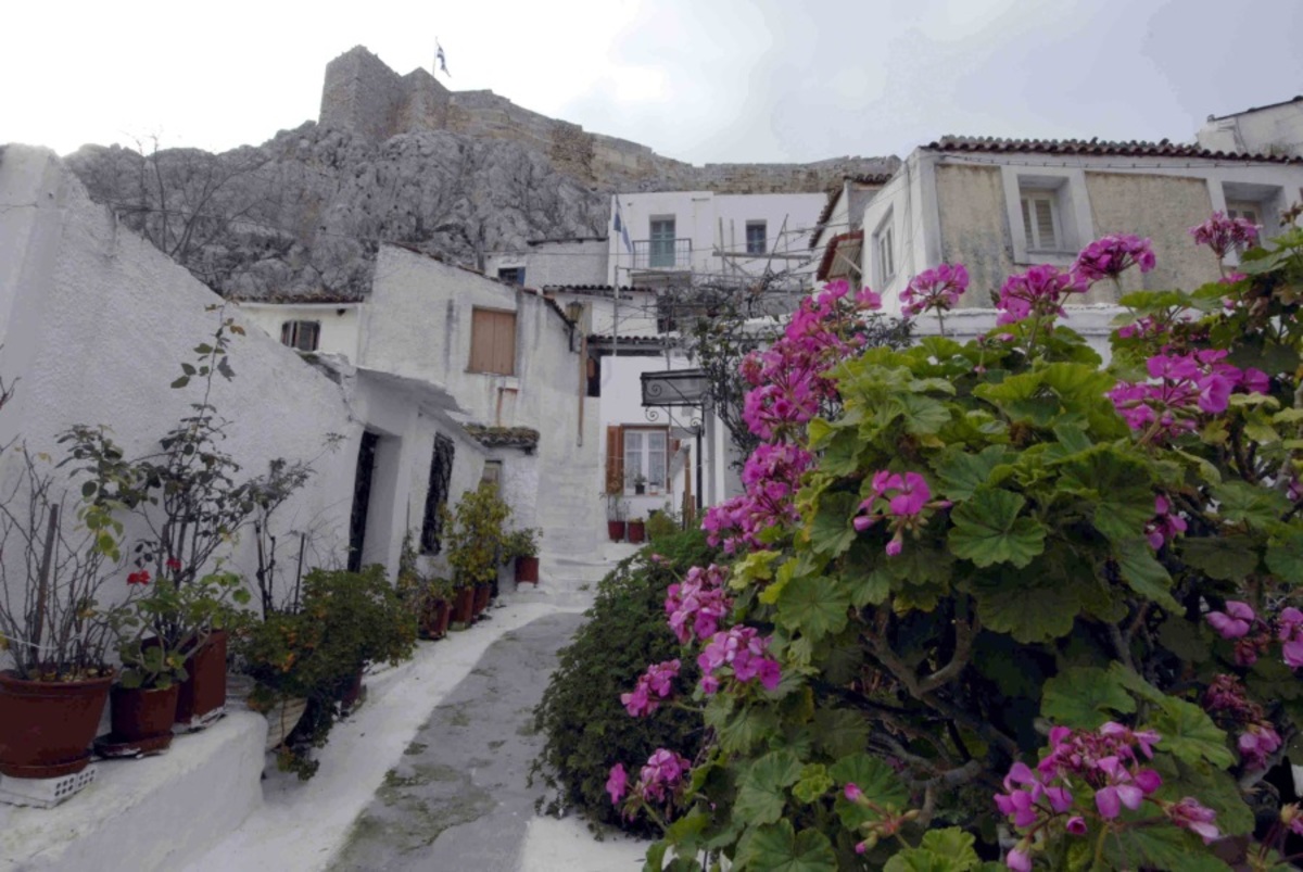 Αναφιώτικα: Ένα «νησάκι» με 45 σπίτια στα πόδια της Ακρόπολης Anafiotika-3