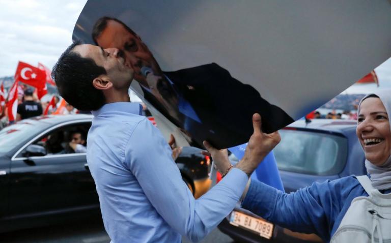 ÎÎºÎ»Î¿Î³Î­Ï ÏÏÎ·Î½ Î¤Î¿ÏÏÎºÎ¯Î± LIVE: ÎÏÎ¹Î±Î¼Î²ÎµÏÏÎ®Ï Î¿ ÎÏÎ½ÏÎ¿Î³Î¬Î½, Â«ÏÎ¿ÏÎ»ÏÎ±Î½Î¬ÏÎ¿Â» Î· Î¤Î¿ÏÏÎºÎ¯Î±! Î Î®ÏÎµ ÏÎ·Î½ ÏÏÎ¿ÎµÎ´ÏÎ¯Î±, ÏÎ®ÏÎµ ÎºÎ±Î¹ ÏÎ·Î½ ÎÎ¿ÏÎ»Î®! | Newsit.gr